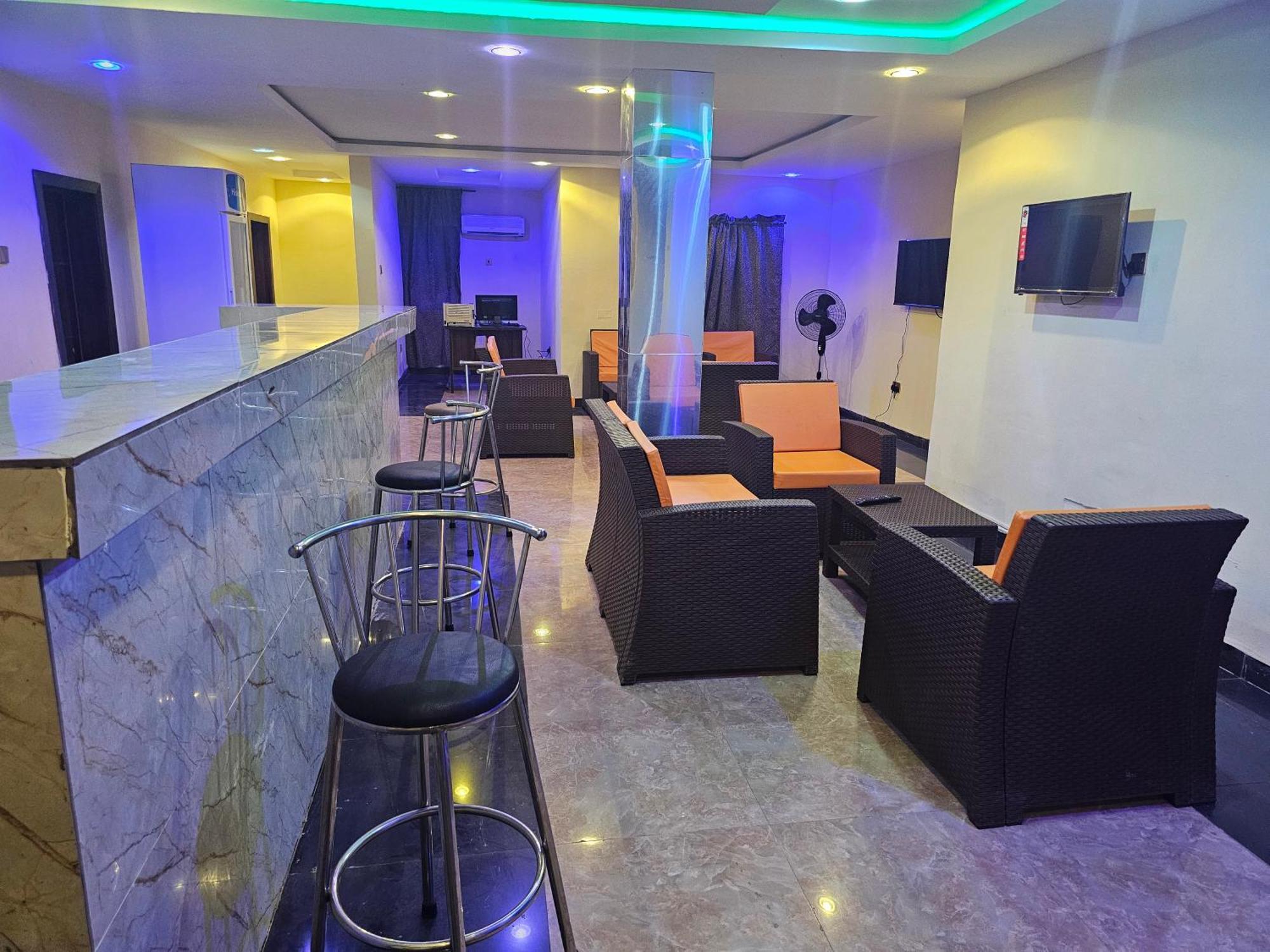 Bmh Hotel & Suites Ibadan Ngoại thất bức ảnh
